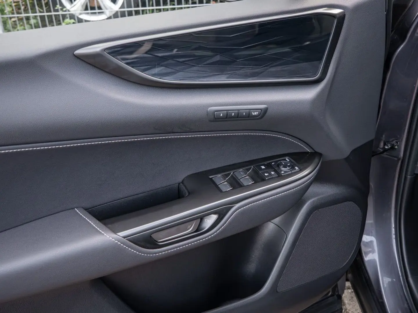 NX 450h   Executive Interieur Paket