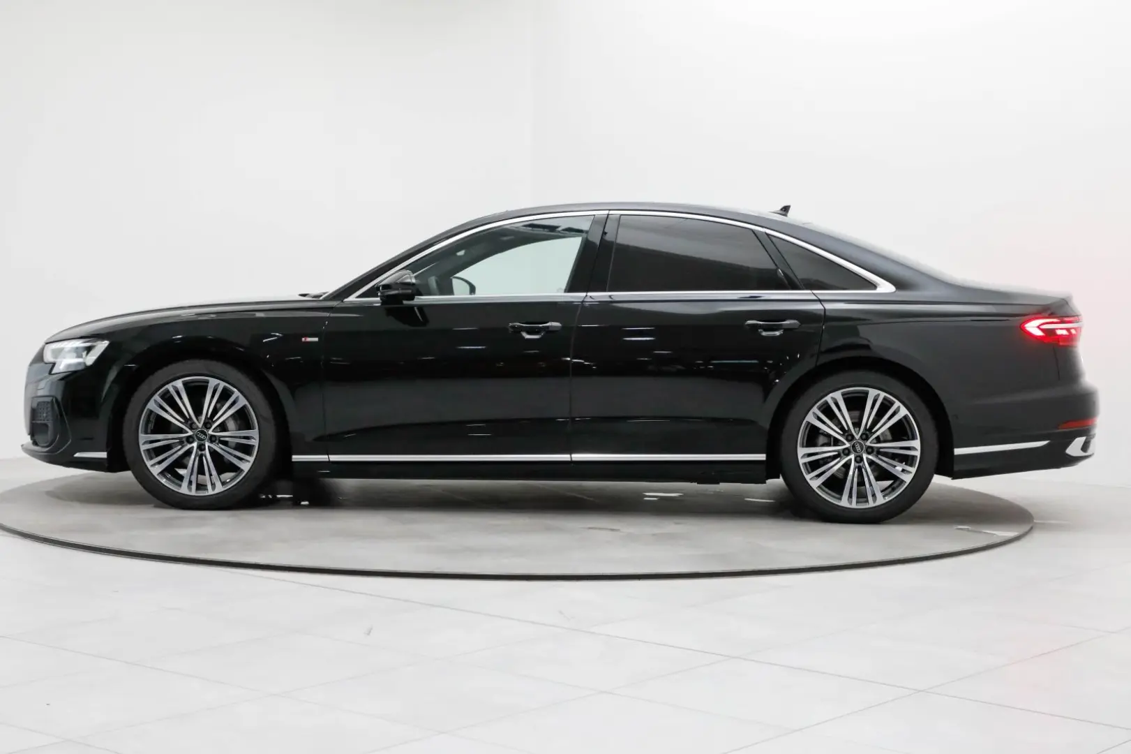 AUDI A8 50 TDI quattro S line B&O Panorama Matrix