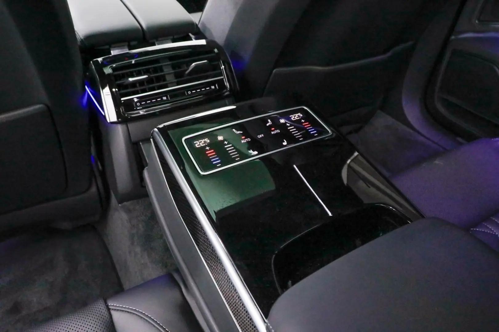 AUDI A8 50 TDI quattro S line B&O Panorama Matrix