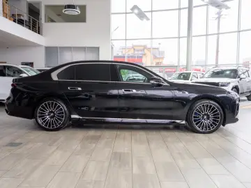 BMW Seria 7 M 760 e xDrive