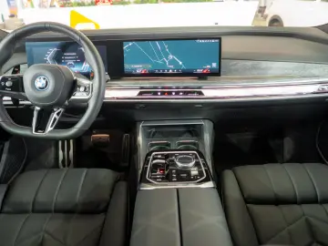 BMW Seria 7 M 760 e xDrive