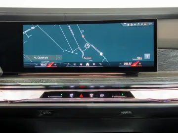 BMW Seria 7 M 760 e xDrive