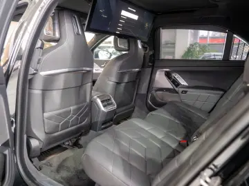 BMW Seria 7 M 760 e xDrive