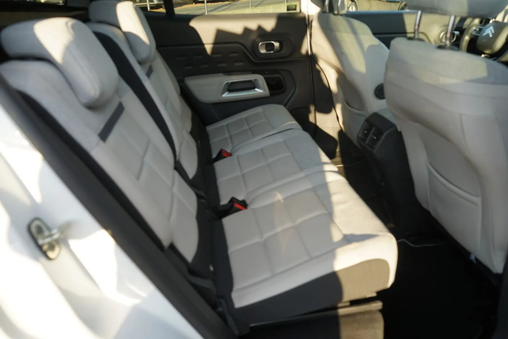 C5 Aircross BlueHDI 180 AT LED Navi SHZ Kam VC A