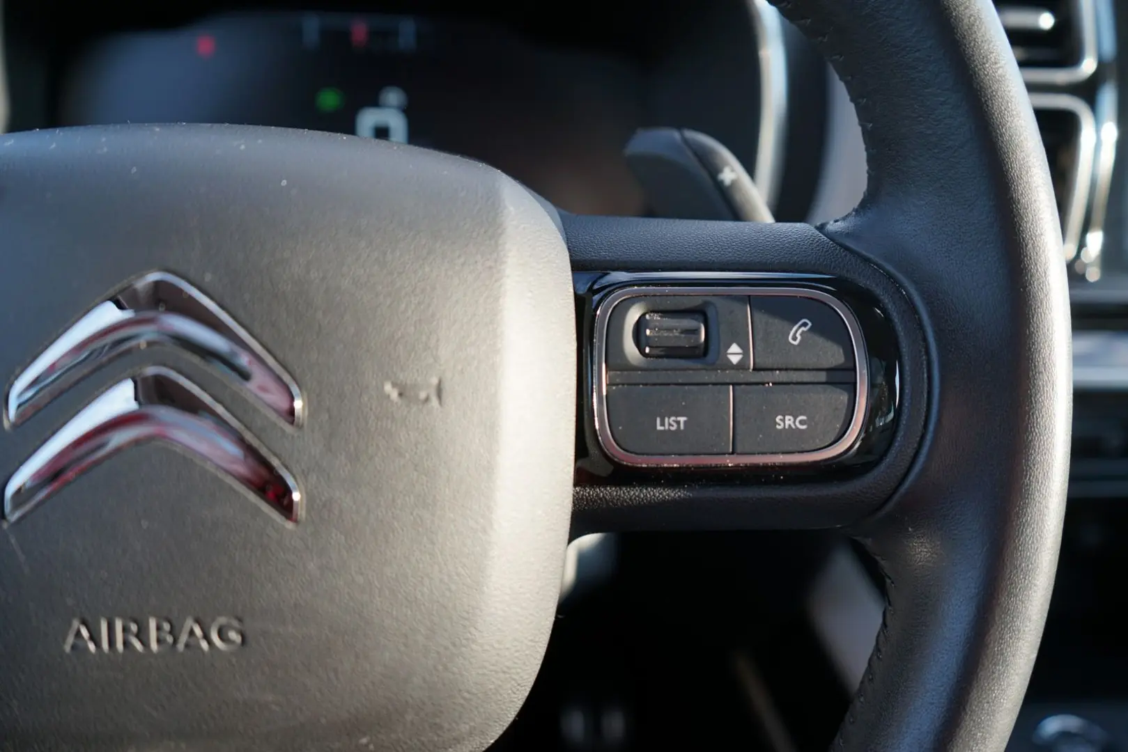 C5 Aircross BlueHDI 180 AT LED Navi SHZ Kam VC A