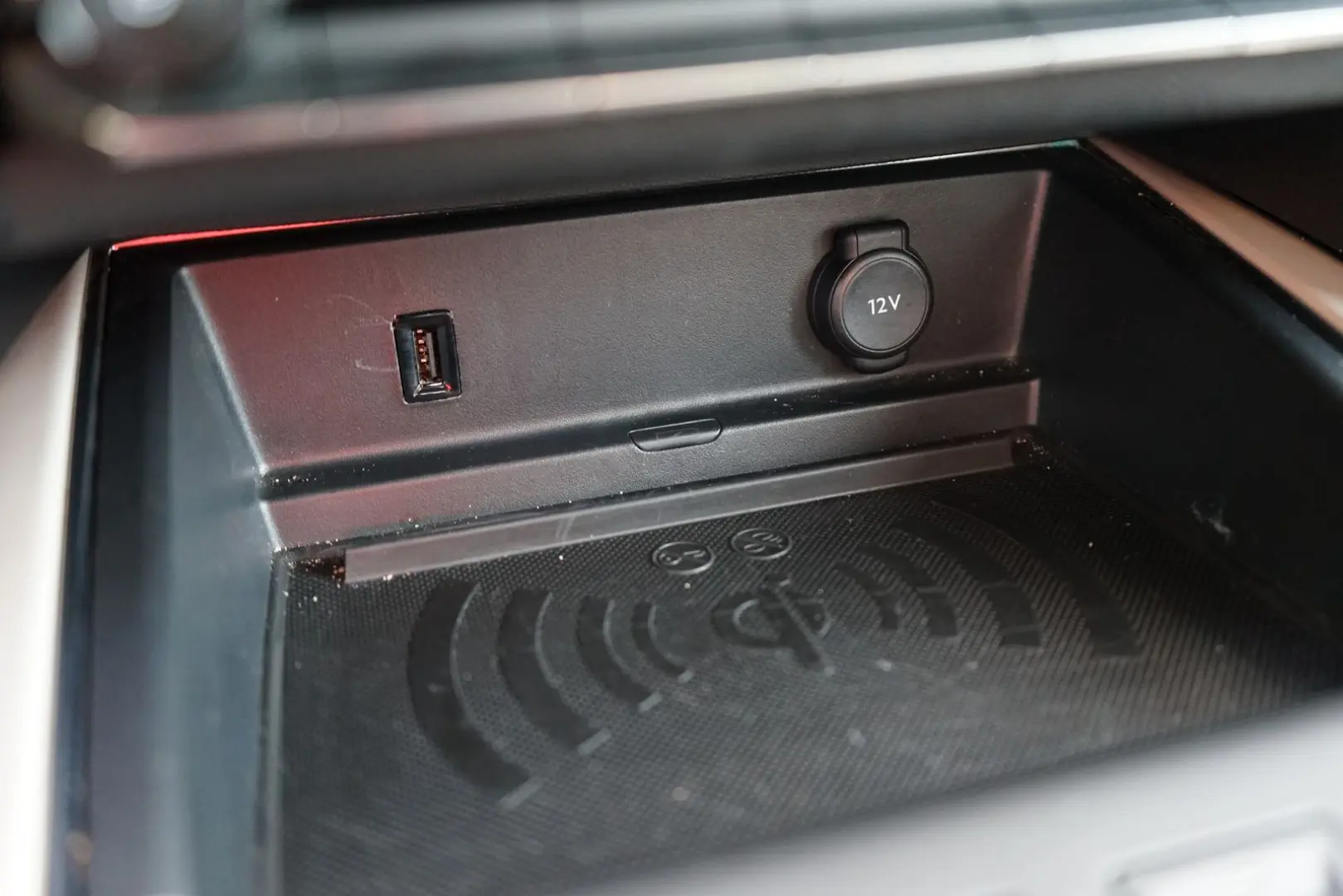 C5 Aircross BlueHDI 180 AT LED Navi SHZ Kam VC A