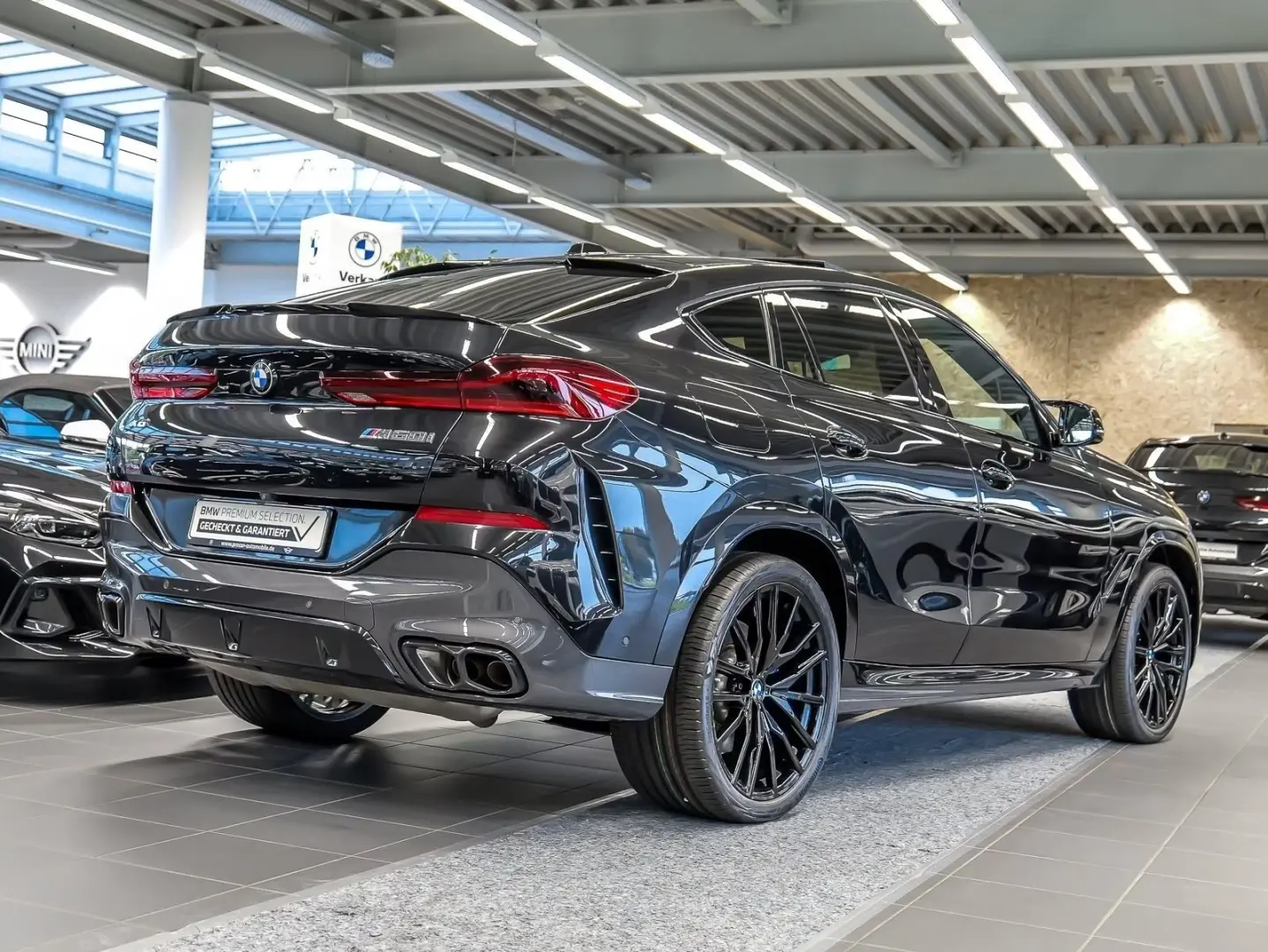 BMW X6 M60i