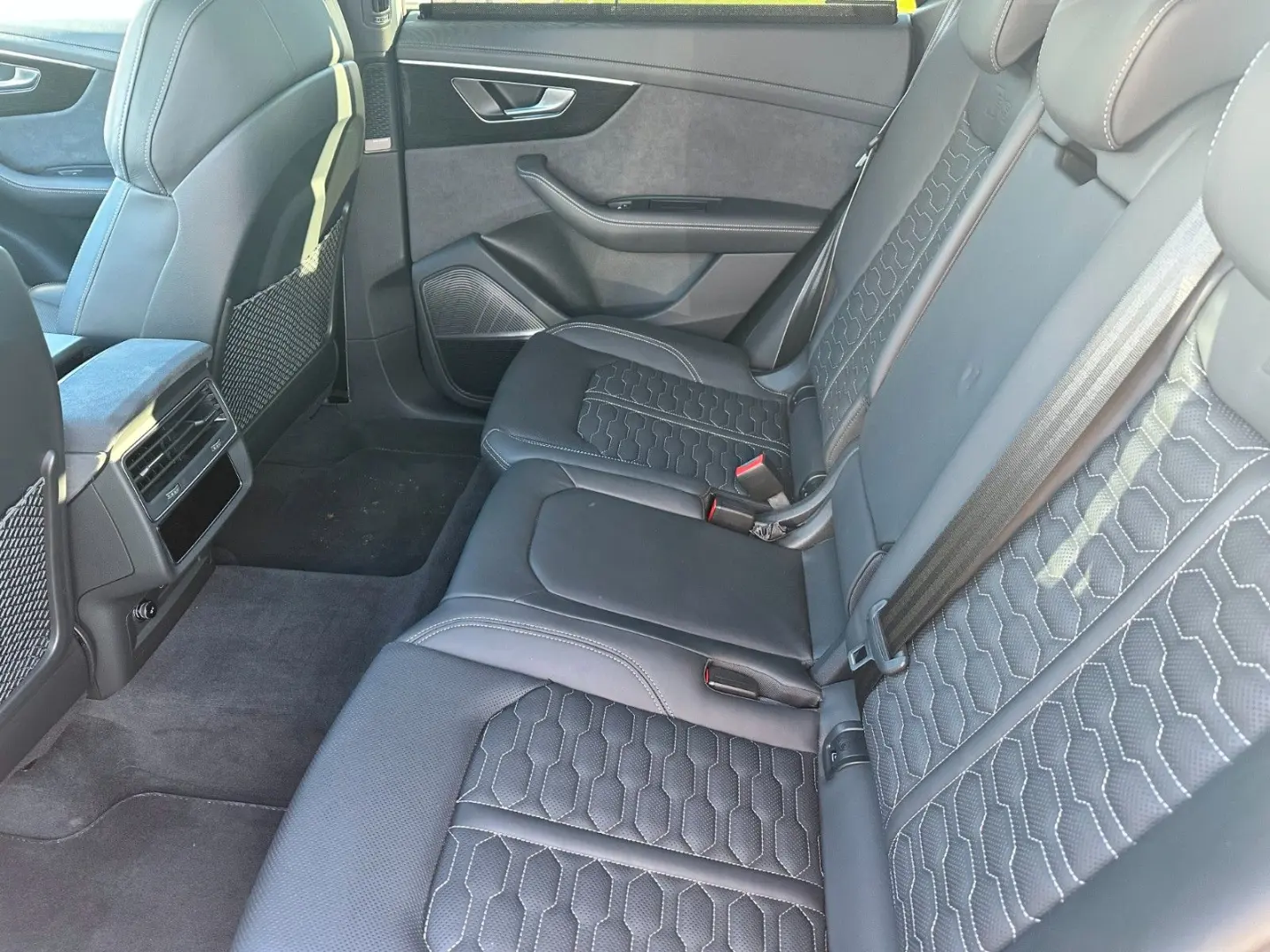 RSQ8 4.0 TFSI Keramik Dynamik  RS-Abgas Pano HD