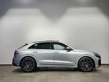 Q8 55 TFSI Q. S Line Black Pano Matrix HuD 22''