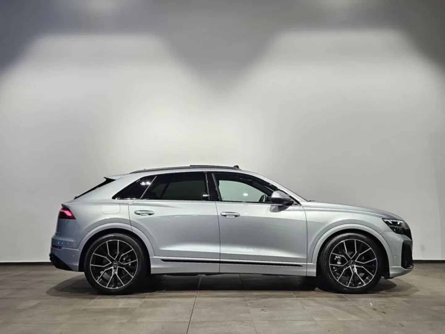 Q8 55 TFSI Q. S Line Black Pano Matrix HuD 22''