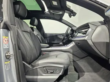 Q8 55 TFSI Q. S Line Black Pano Matrix HuD 22''