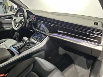 Q8 55 TFSI Q. S Line Black Pano Matrix HuD 22''