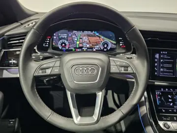 Q8 55 TFSI Q. S Line Black Pano Matrix HuD 22''