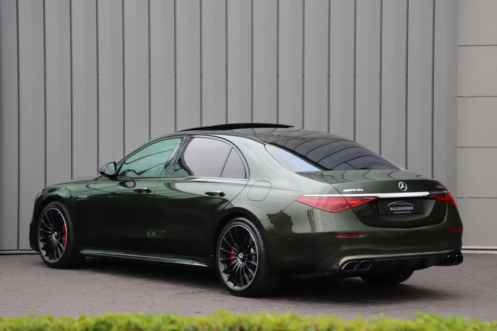 S 63 AMG S E Performance Lang   802PK   Entertai