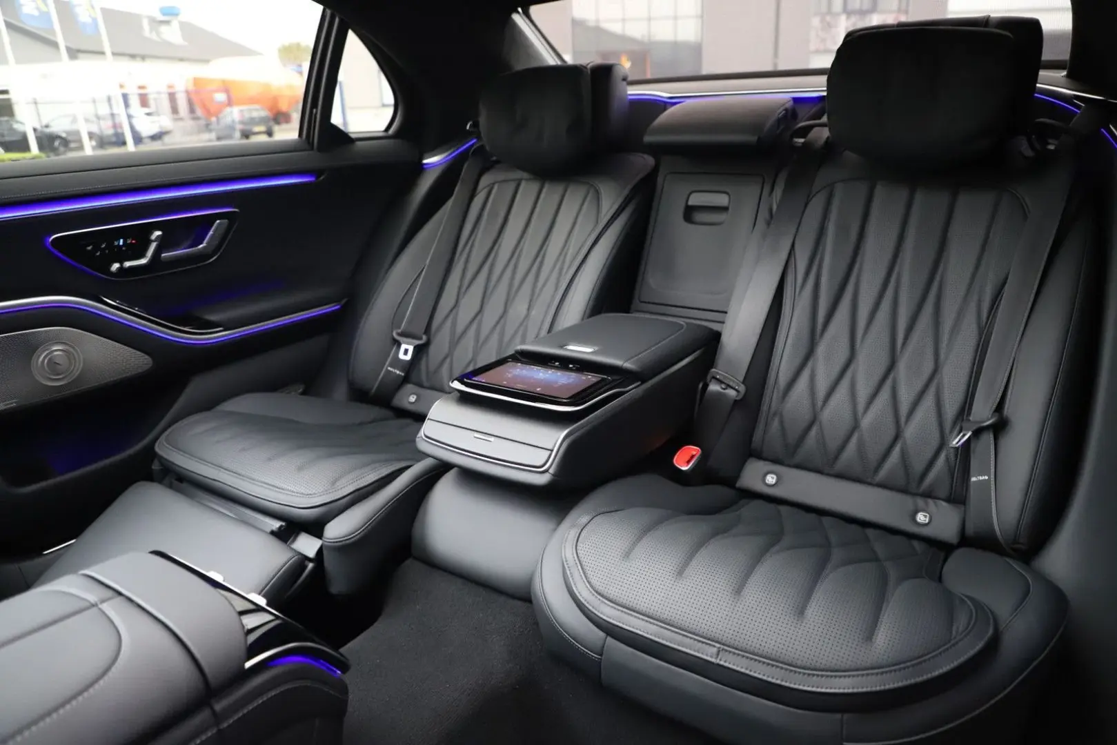 S 63 AMG S E Performance Lang   802PK   Entertai