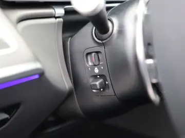 S 63 AMG S E Performance Lang   802PK   Entertai