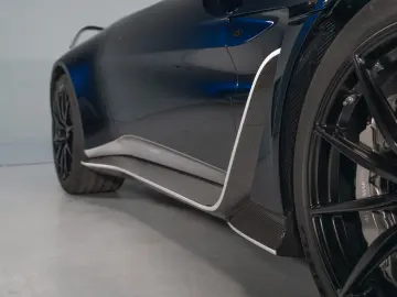 V12 Roadster Limited one of 249    NP 430 TEU !