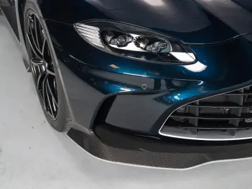 V12 Roadster Limited one of 249    NP 430 TEU !