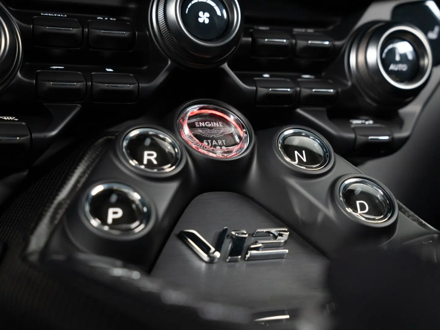 V12 Roadster Limited one of 249    NP 430 TEU !