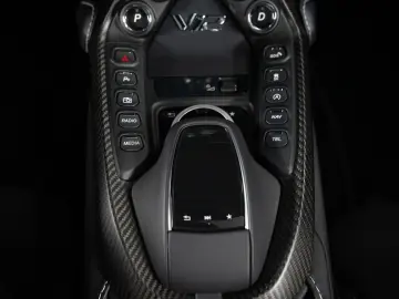 V12 Roadster Limited one of 249    NP 430 TEU !