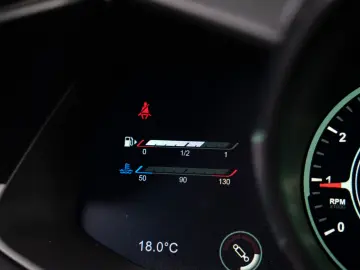 V12 Roadster Limited one of 249    NP 430 TEU !