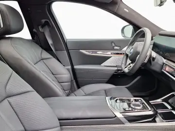 750e xDrive M Sport Two-Tone LoungeSeat Fond-TV