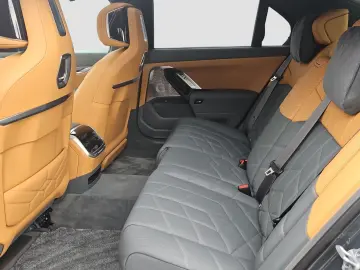 750e xDrive MSportPRO 21Zoll Cinema Lounge B&W