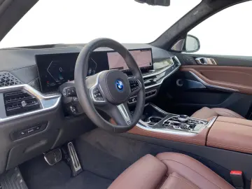 X5 xDrive50e M-PAKET PRO   B&W SHZ HINTEN PANO