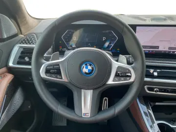 X5 xDrive50e M-PAKET PRO   B&W SHZ HINTEN PANO