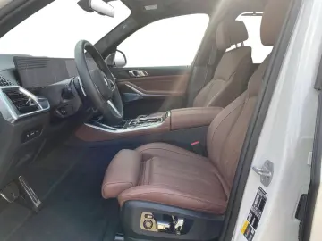 X5 xDrive50e M-PAKET PRO   B&W SHZ HINTEN PANO