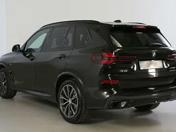 X5 xDrive30d M Sport Pro Individual AHK Standh