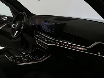 X5 xDrive30d M Sport Pro Individual AHK Standh