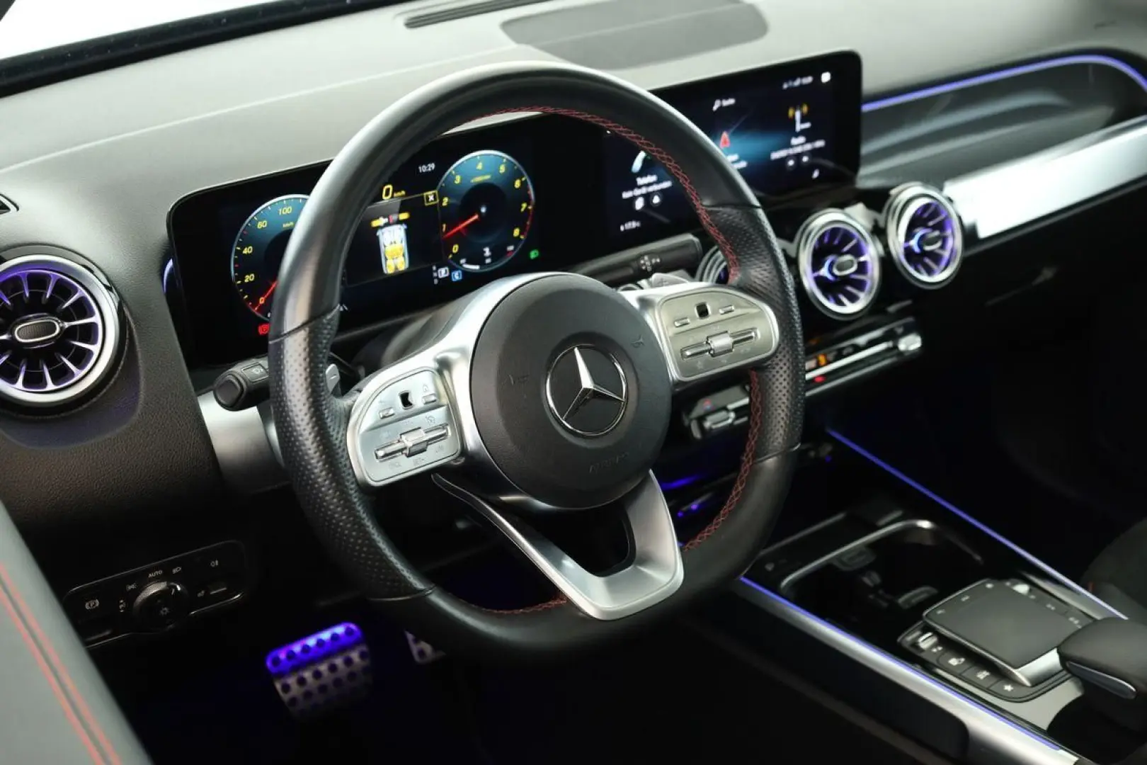 GLB 250 8G AMG 7S LED Pano Digi Navi App Kam 19