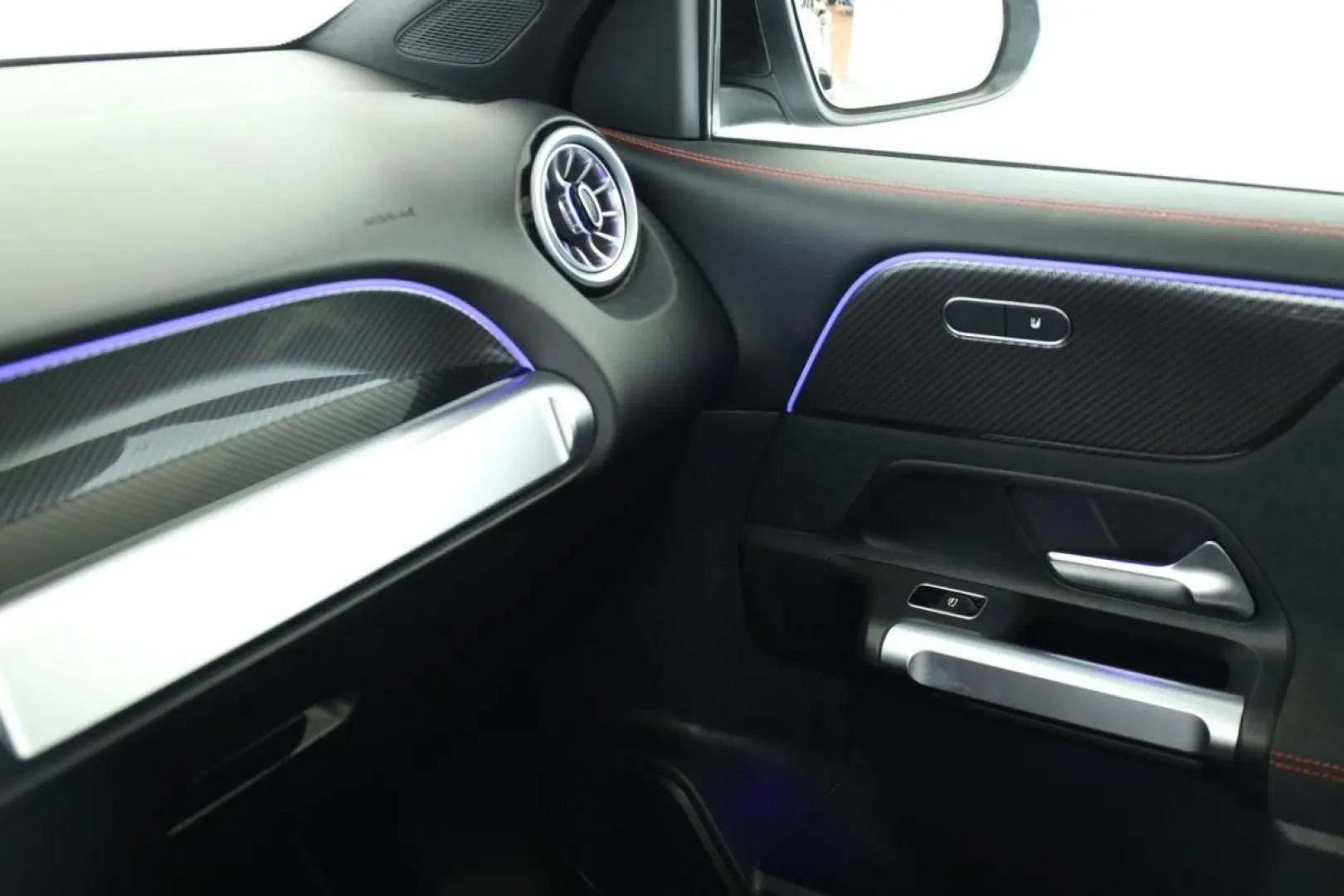 GLB 250 8G AMG 7S LED Pano Digi Navi App Kam 19