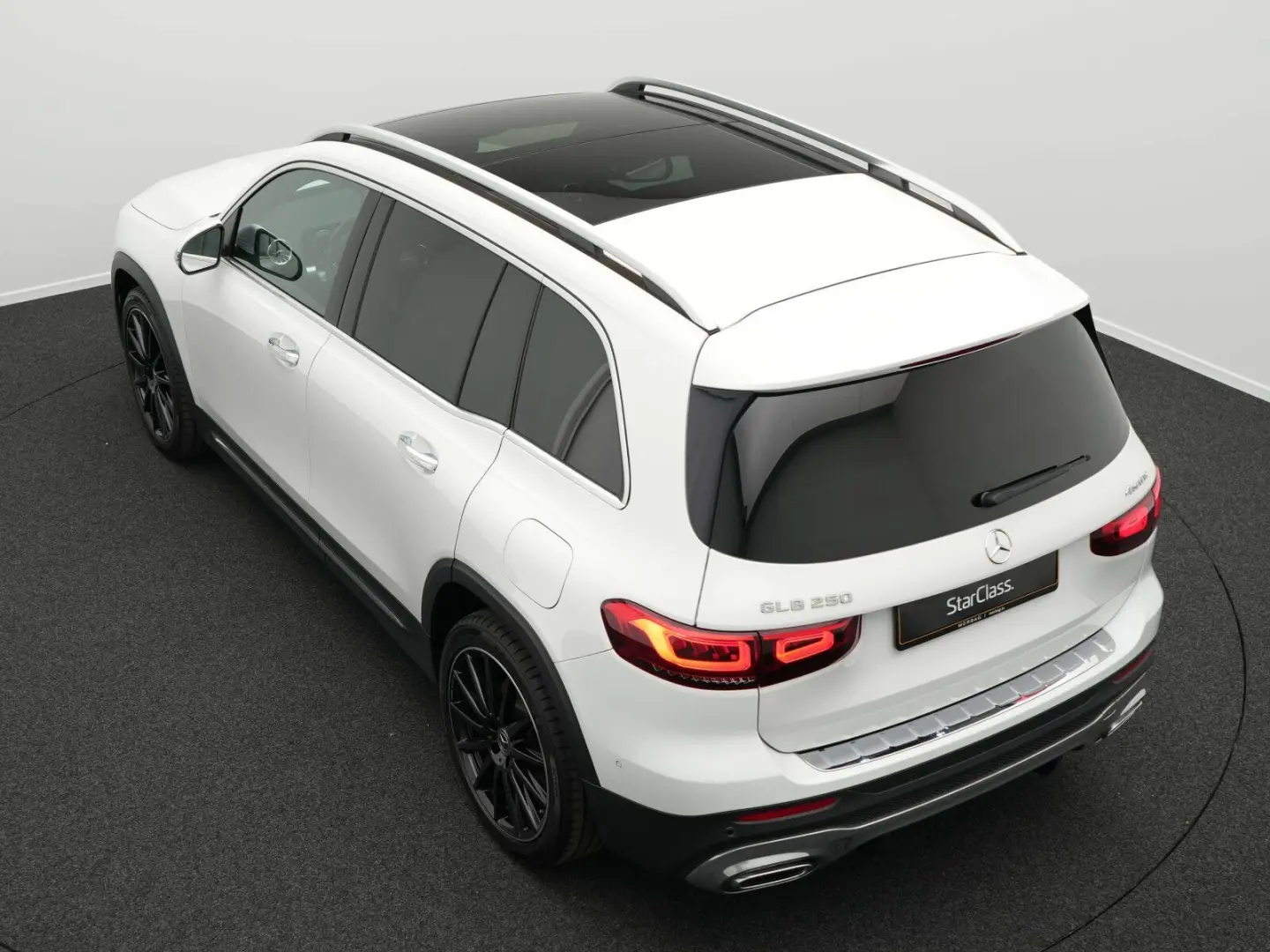 GLB 250 4MATIC AMG-Line Pano AHK Burm  7Sitzer