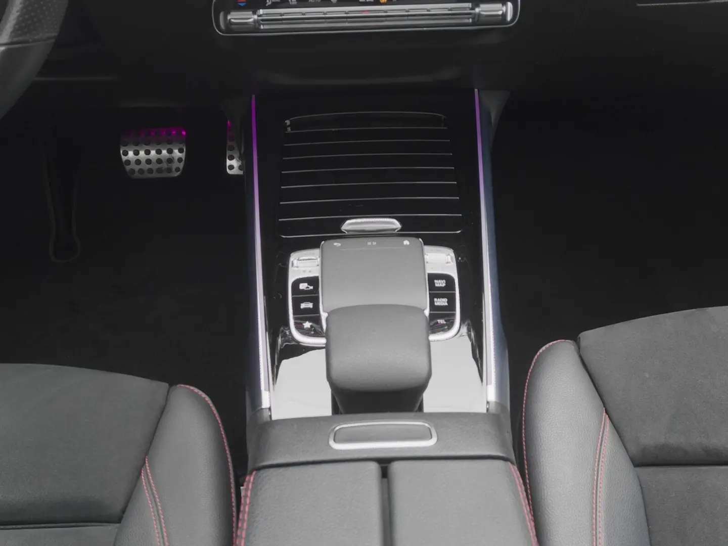 GLB 250 4MATIC AMG-Line Pano AHK Burm  7Sitzer