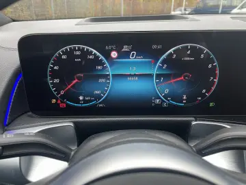 GLB 250 4M AMG NIGHT Distr Pano AHK 360  7-Sitze