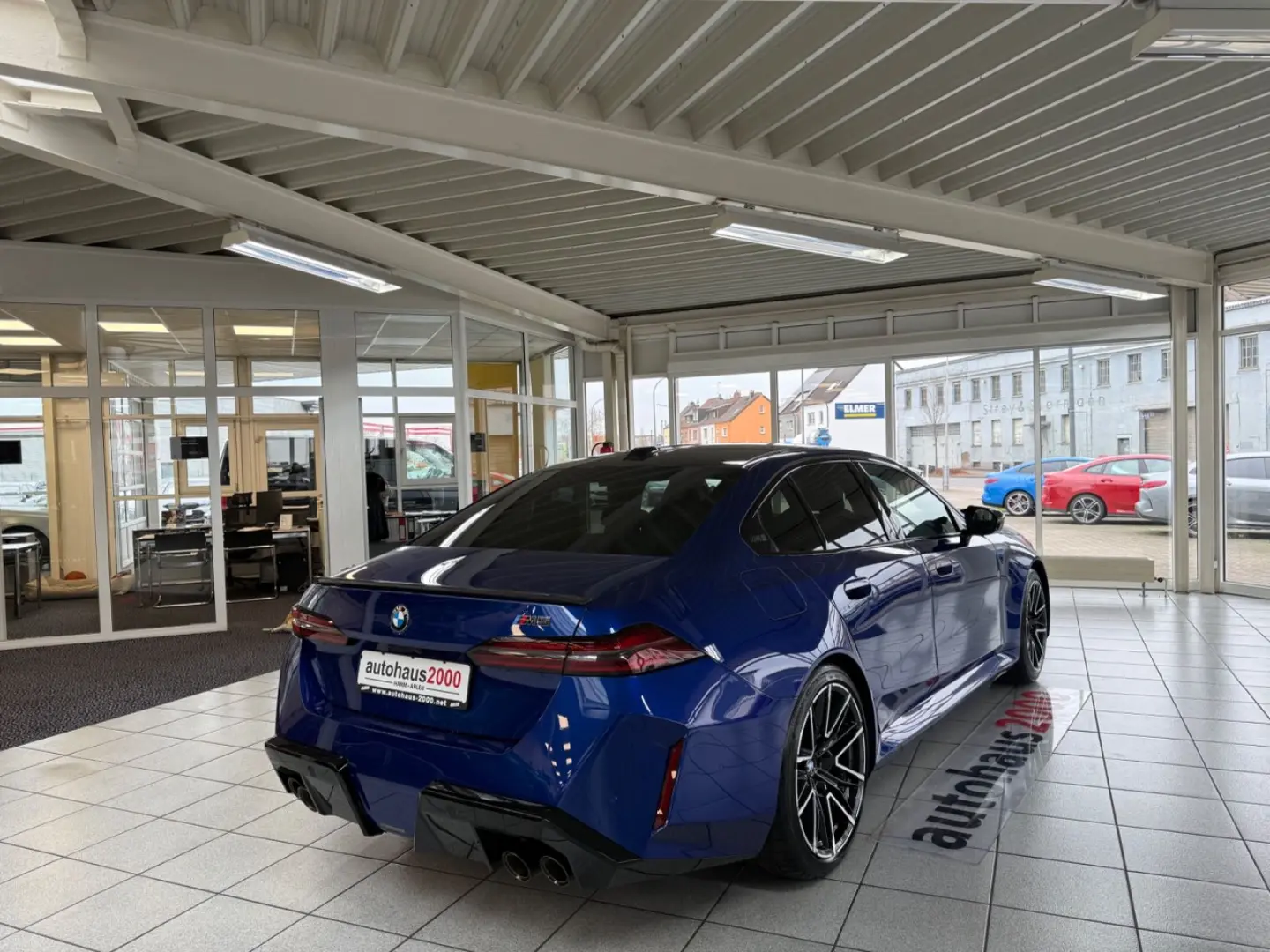 M5 Limousine 360 K HUD AHK B&W SITZBE. ICONIC GL