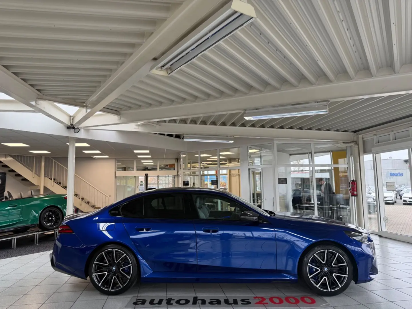 M5 Limousine 360 K HUD AHK B&W SITZBE. ICONIC GL