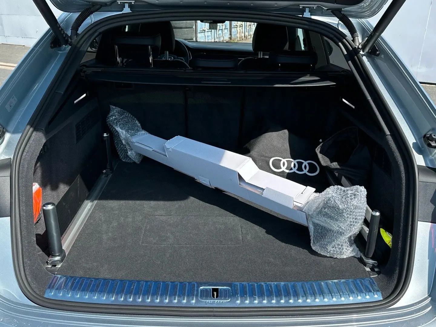 Q8 60 TFSI   360 kW  e Quattro