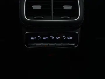 GLS 63AMG 9G-TRONIC 4MATIC  7-SITZER BURMESTER