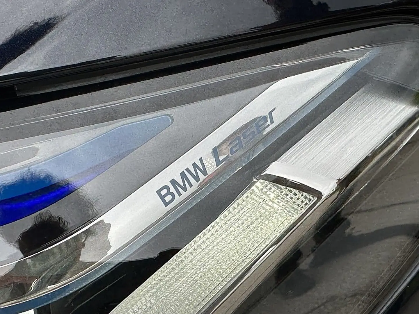 530e PHEV M-Paket Aut.   Laser   AHK   Glasda...