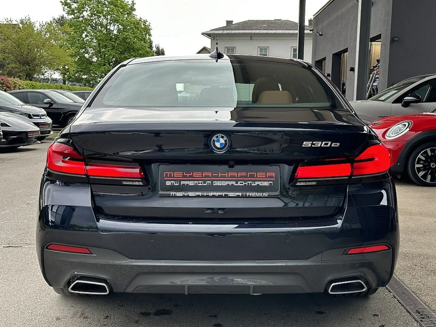 530e PHEV M-Paket Aut.   Laser   AHK   Glasda...