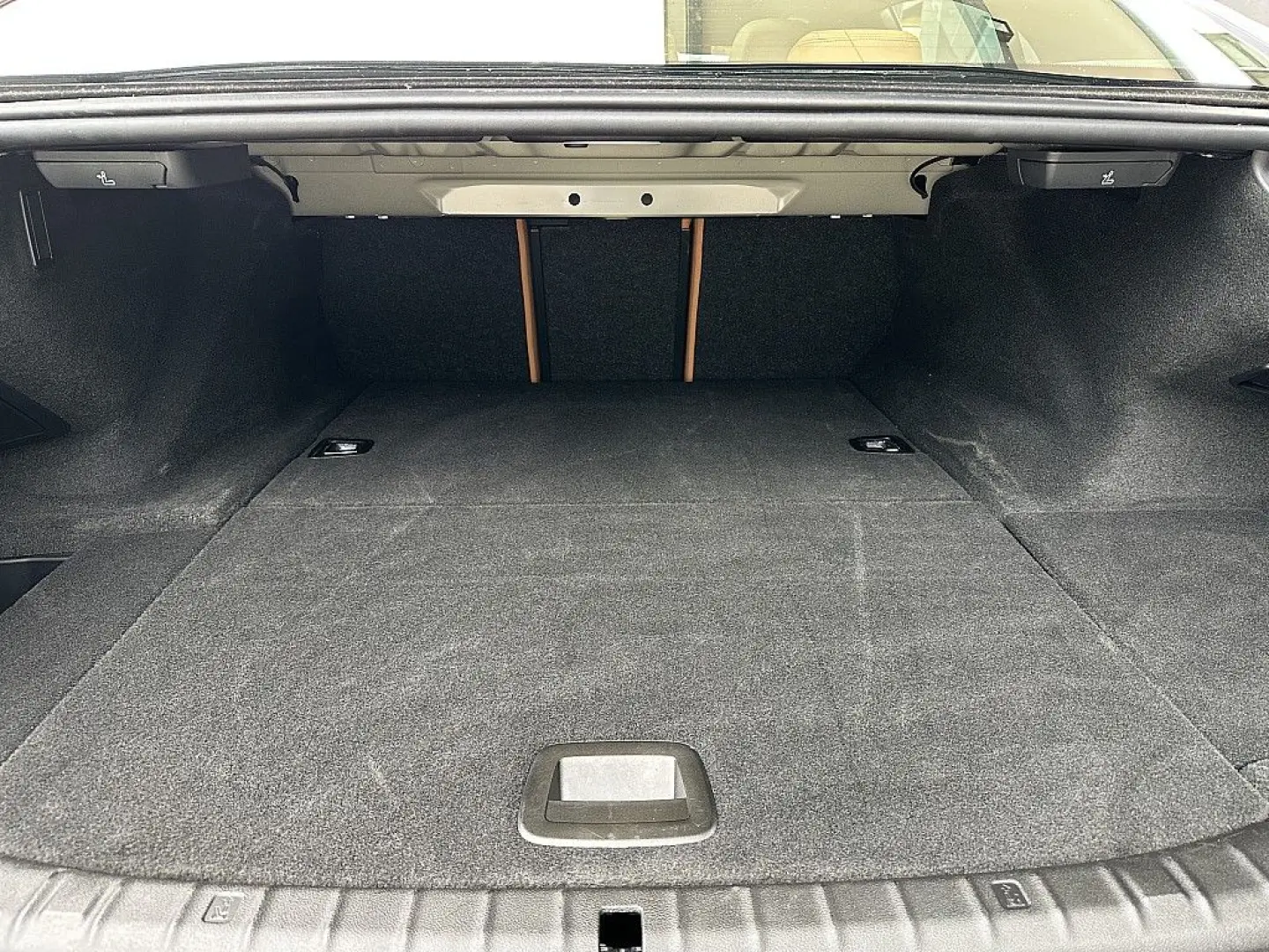 530e PHEV M-Paket Aut.   Laser   AHK   Glasda...