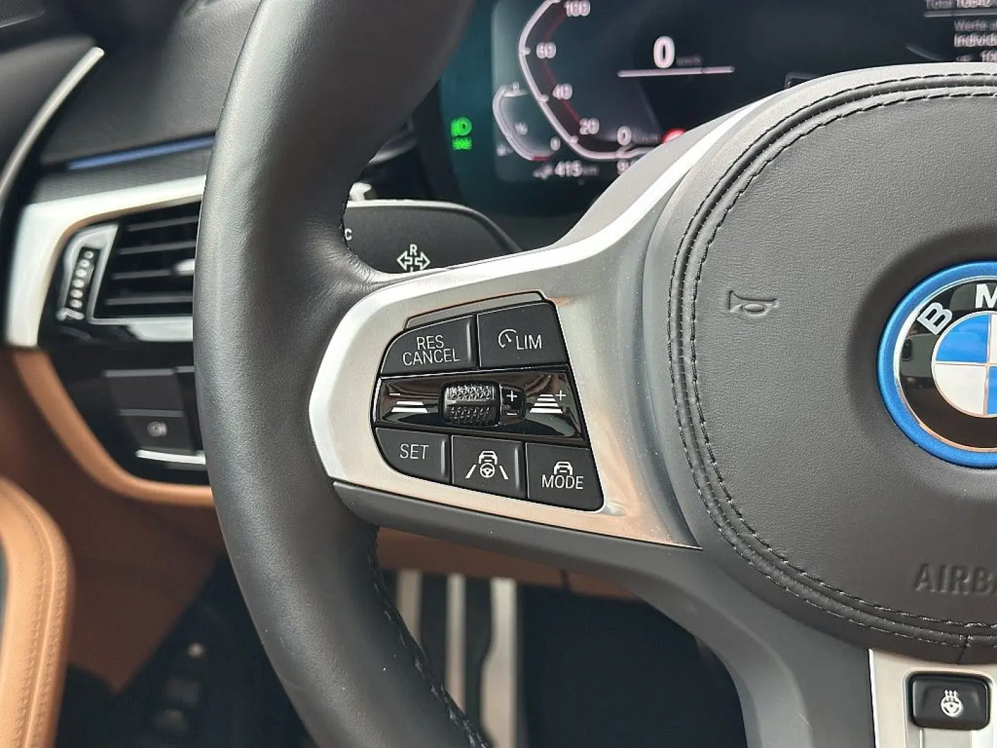 530e PHEV M-Paket Aut.   Laser   AHK   Glasda...