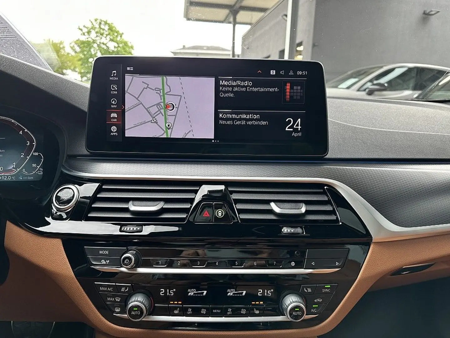 530e PHEV M-Paket Aut.   Laser   AHK   Glasda...