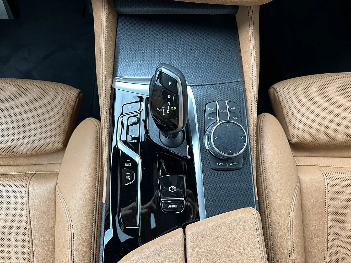 530e PHEV M-Paket Aut.   Laser   AHK   Glasda...