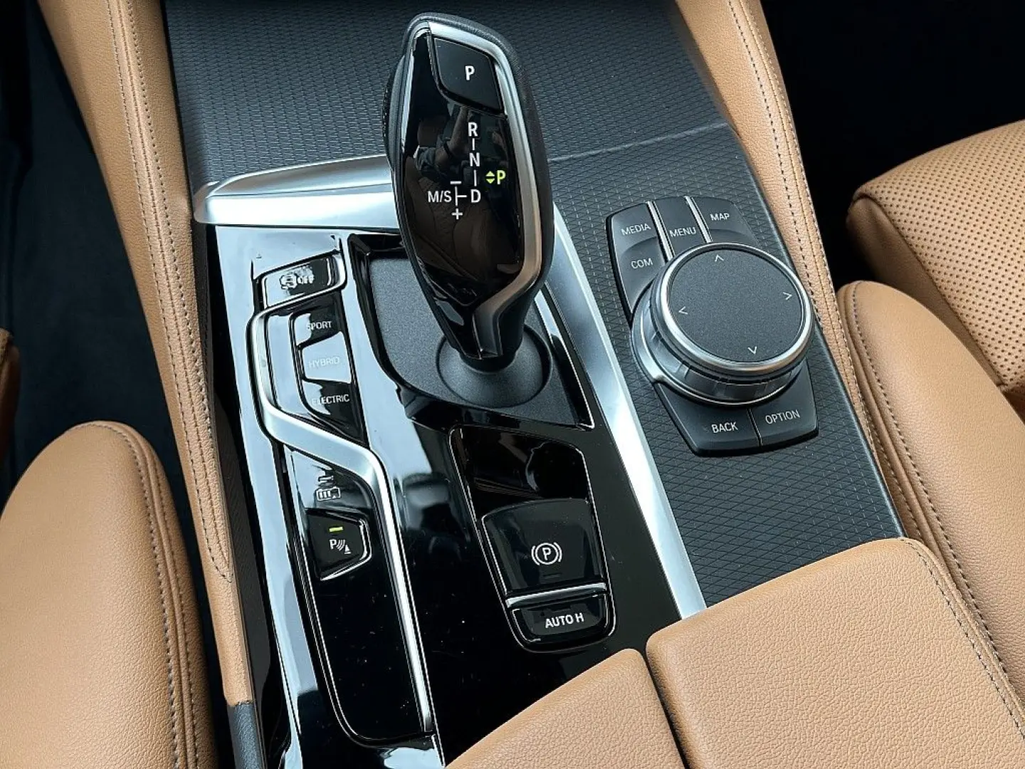 530e PHEV M-Paket Aut.   Laser   AHK   Glasda...