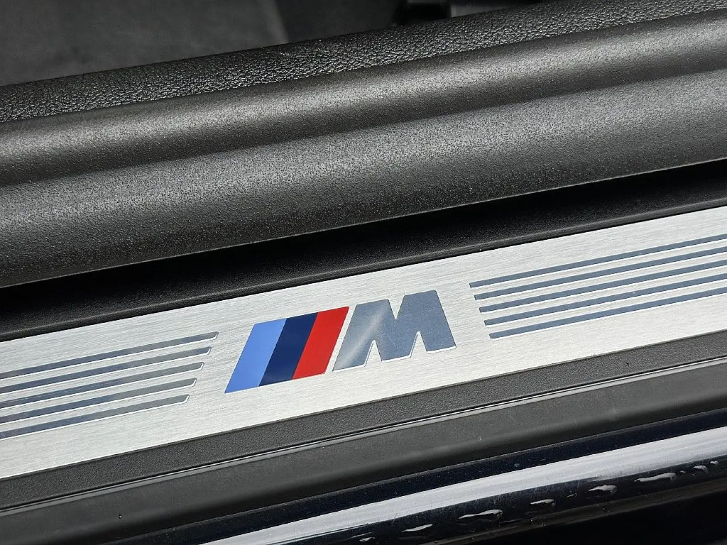 530e PHEV M-Paket Aut.   Laser   AHK   Glasda...