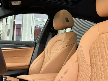 530e PHEV M-Paket Aut.   Laser   AHK   Glasda...